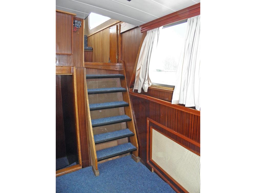 Salon, H&eacute;bergements